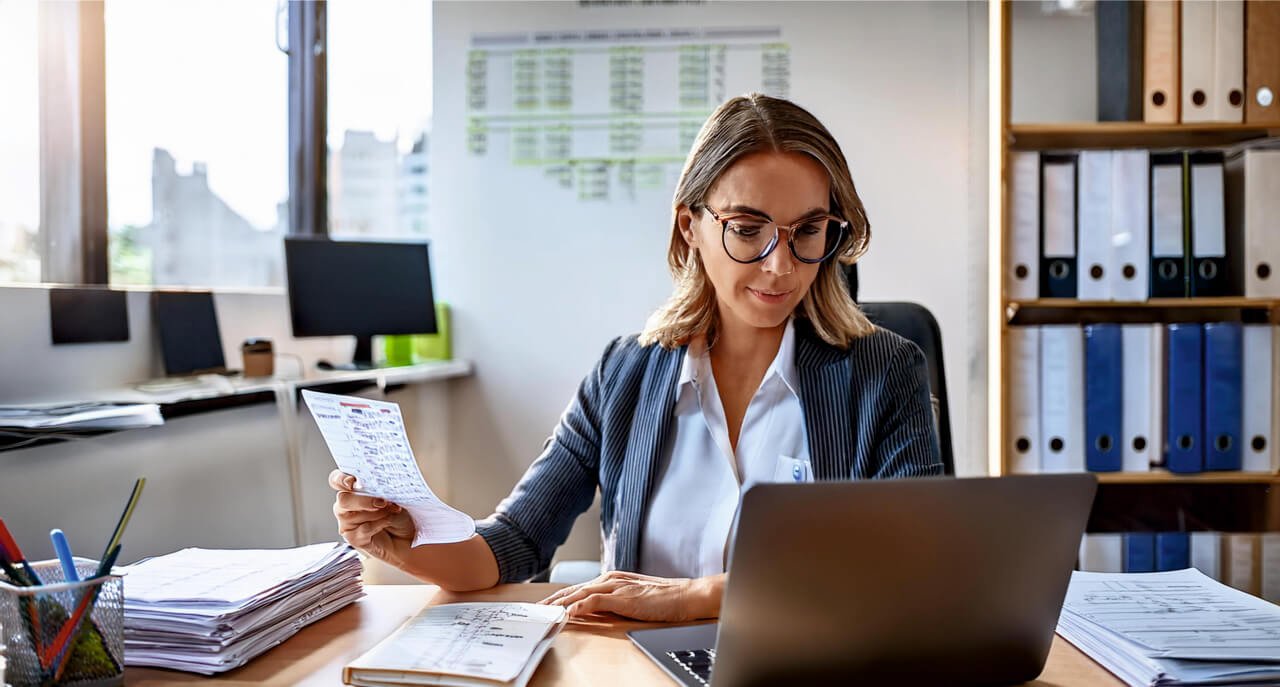 Нужно ли выдавать кассовый чек: обязанности и исключения